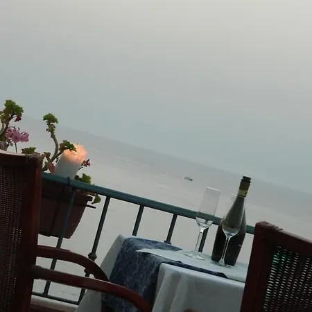 La Porta Del Mare تروبيا