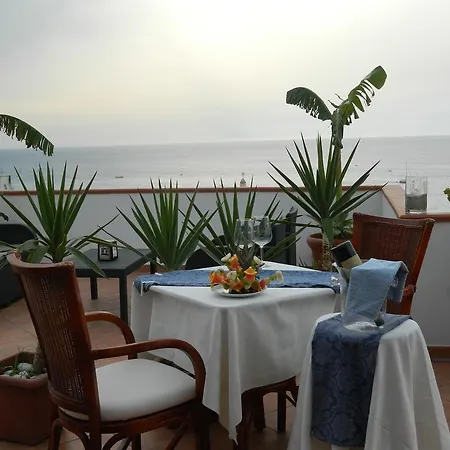 La Porta Del Mare Hotel 3*