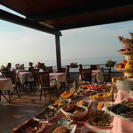 La Porta Del Mare Hotel 3*