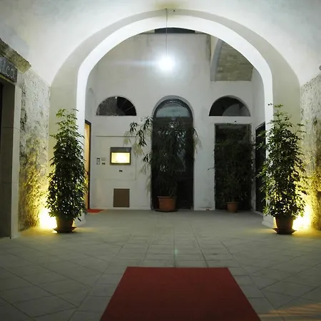 La Porta Del Mare تروبيا