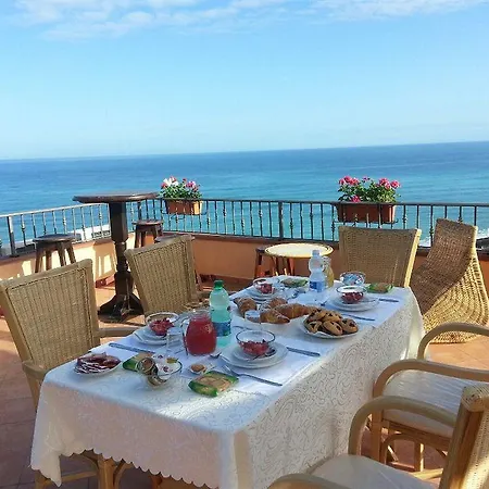 La Porta Del Mare Hotel 3*
