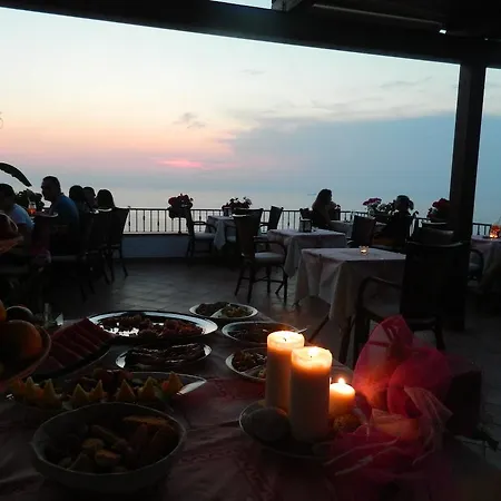 La Porta Del Mare Hotel 3*