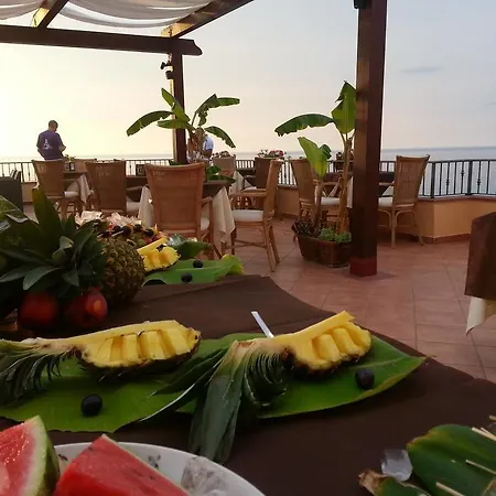 La Porta Del Mare Szálloda 3*